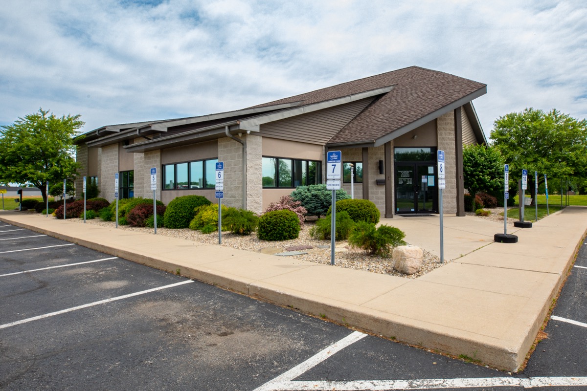 Building Front at Plymouth Veterinary Clinic